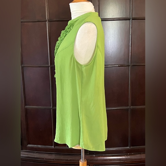 Green Sleeveless Ruffle Top - Picture 2 of 6